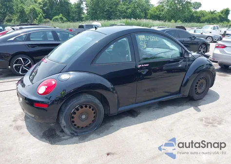 2010 Volkswagen New Beetle 2.5L z USA, uszkodzony, nr VIN 3VWPG3AG5AM018478